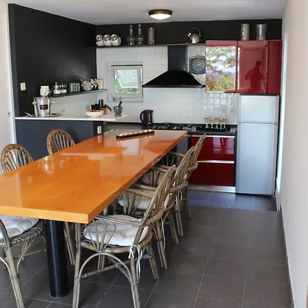 Pinewood Apartman