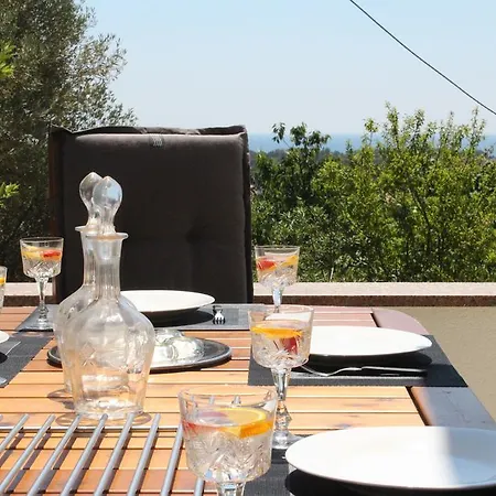 Pinewood Apartment Krk Town