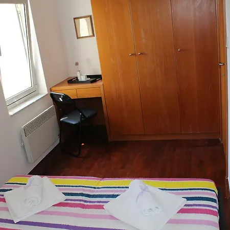 Apartment Pinewood
