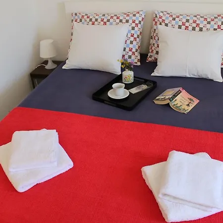 Pinewood Apartment *