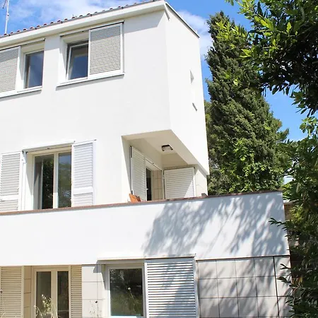 Pinewood Apartman