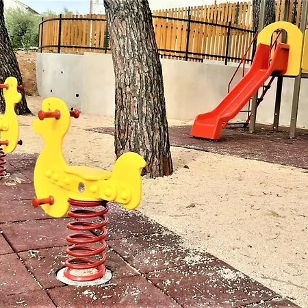 Pinewood Apartment Krk Town